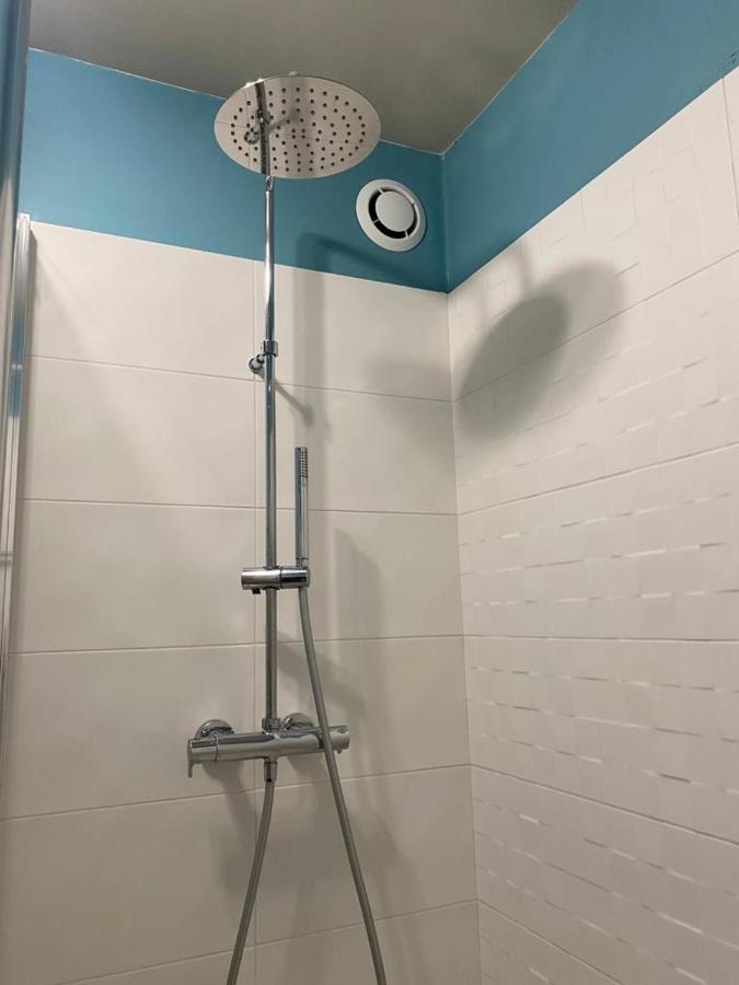 Bel 4 Personnes Balcon, Centre Apartment *